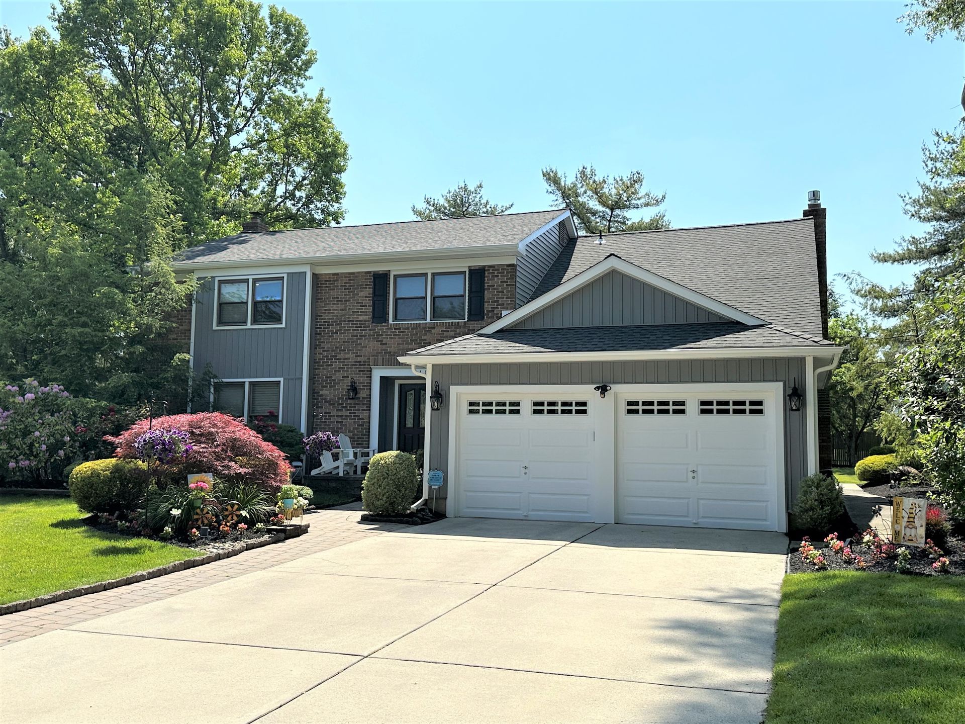 GAF Timberline Pewter Grey paired with Mastic Deep Granite located in Cherry Hill, NJ