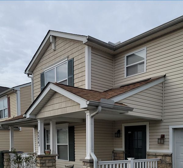 External shot of a multi family until building in London, OH