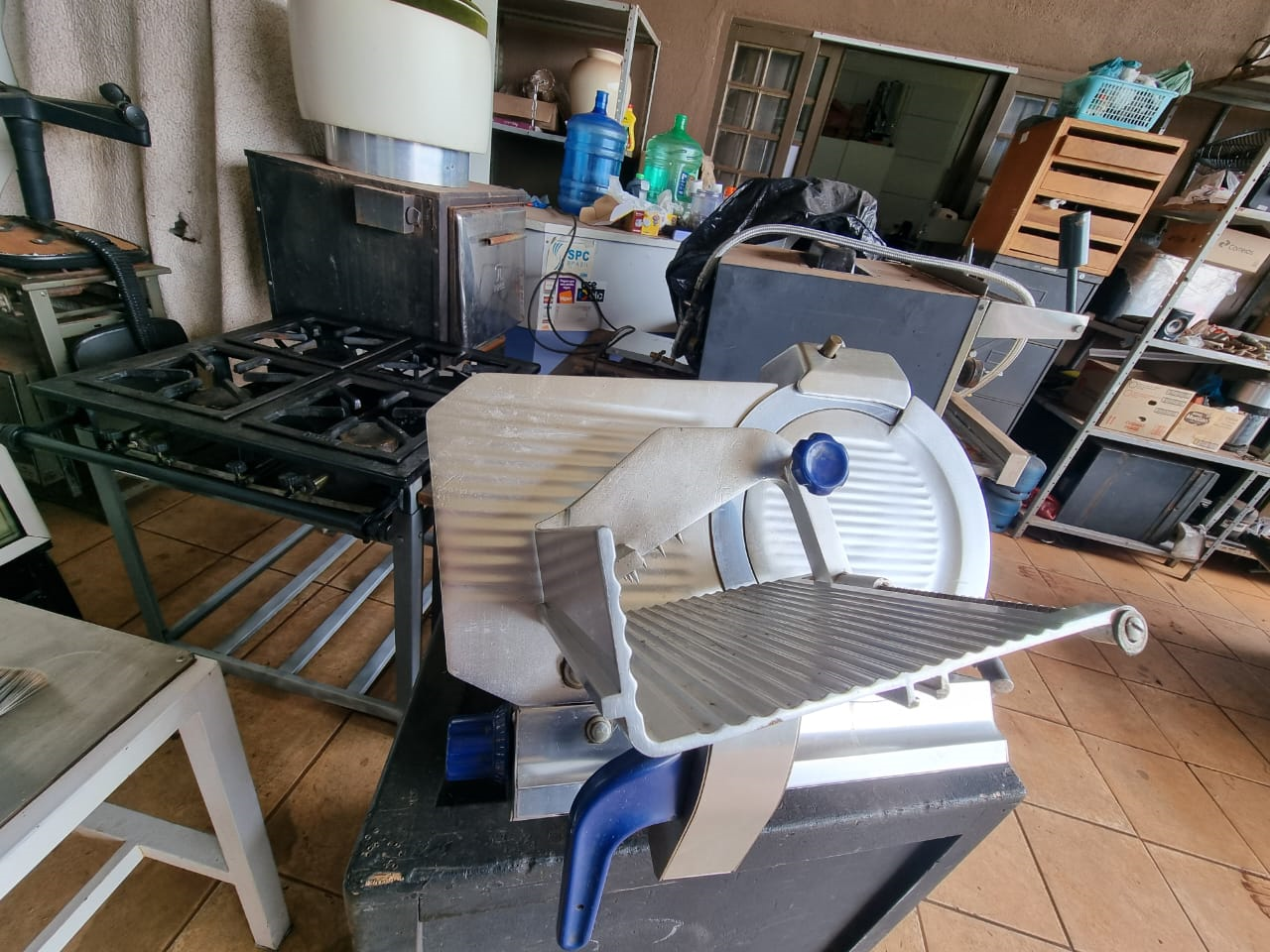 Fatiador de Frios todo em alumínio e inox Gural JCE-27 cm bivolt bem conservado funcionando 100%