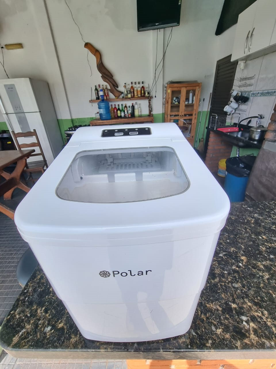 Máquina de gelo 15kg dia- Polar Ice Maker 127 V semi nova