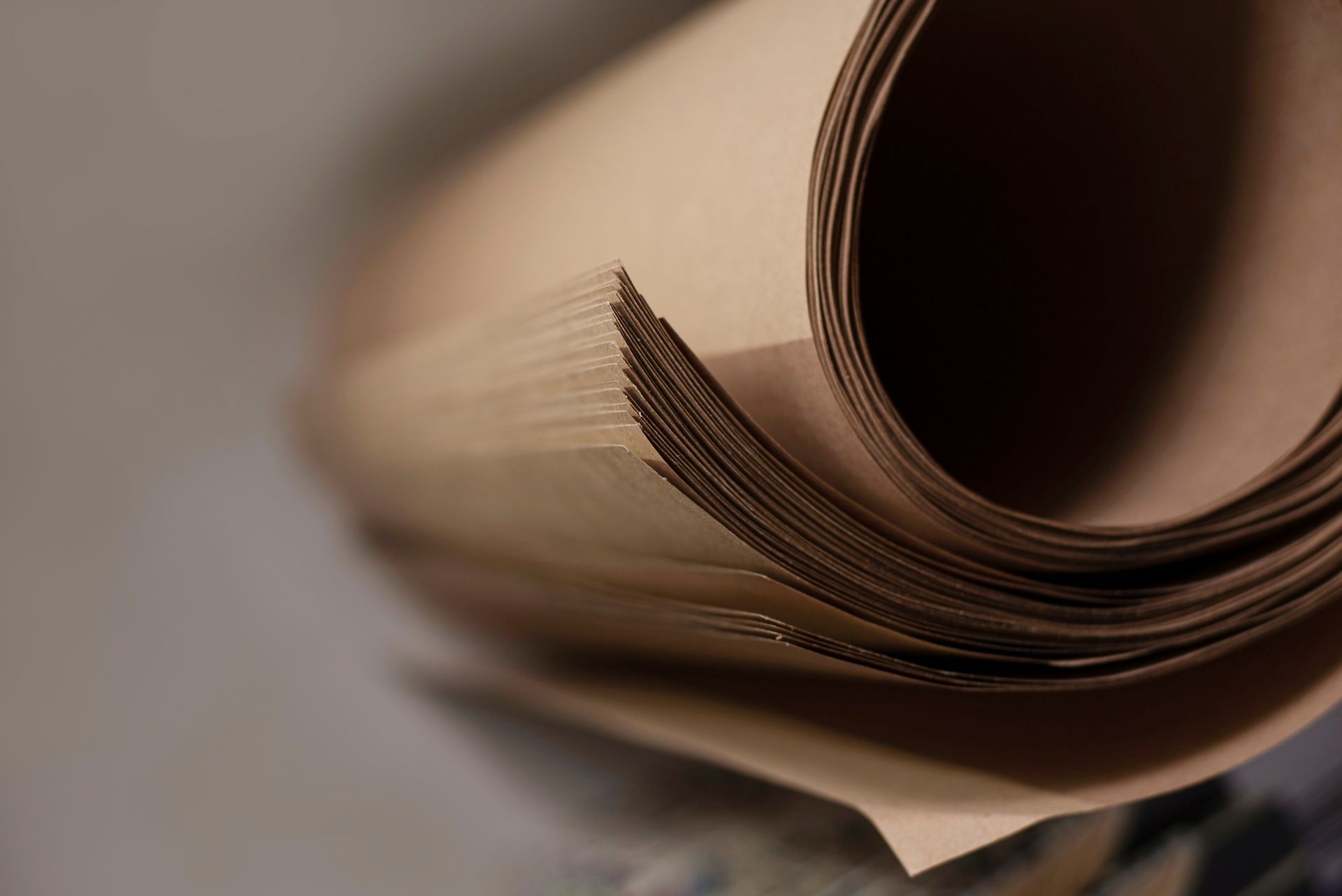 Importación de papel en Quito con POLYPAPELES Cía Ltda