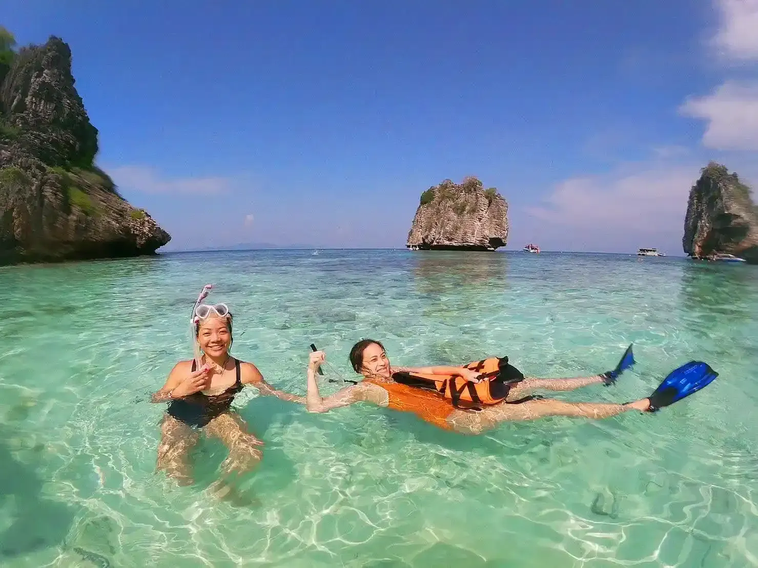 4-islands-tour-by-speedboat-01.webp