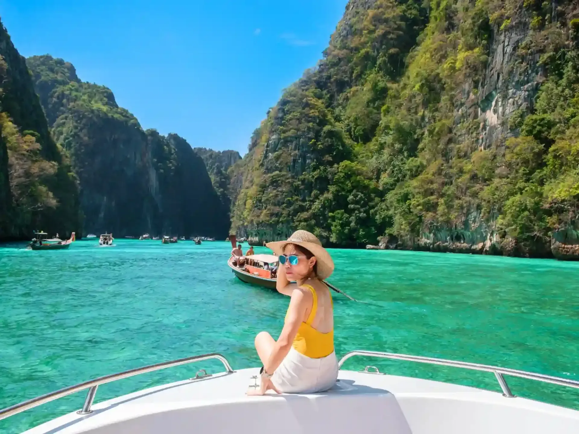 4-islands-tour-by-speedboat-03.webp