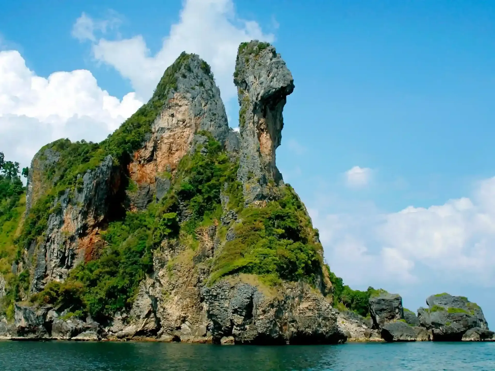 4-islands-tour-by-speedboat-12.webp