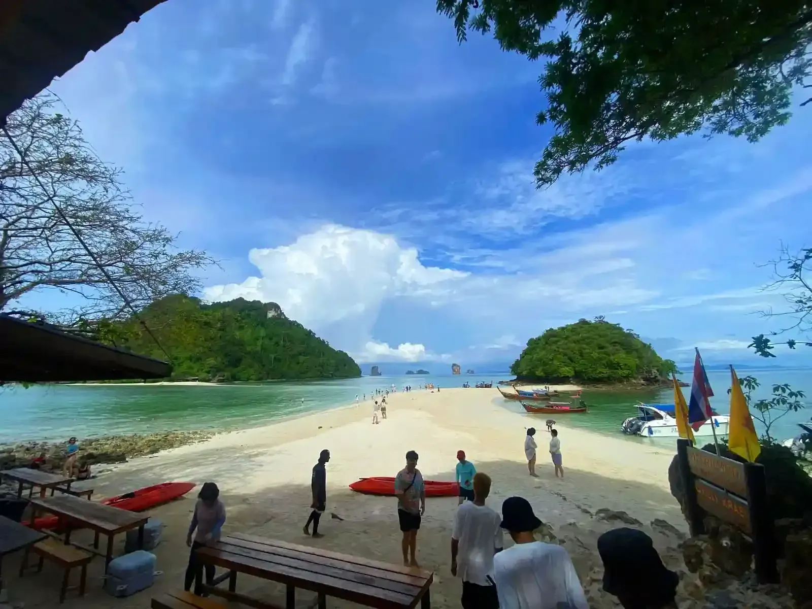 4-islands-tour-by-speedboat-33.webp