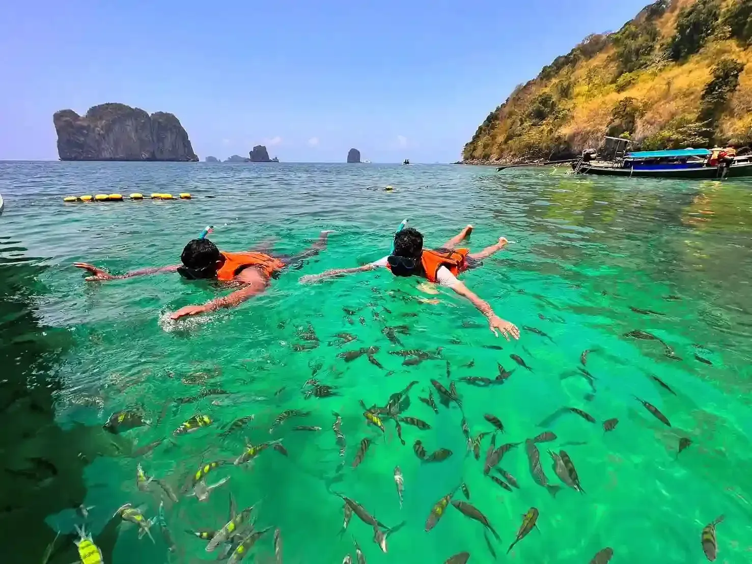 4-islands-tour-by-speedboat-37.webp