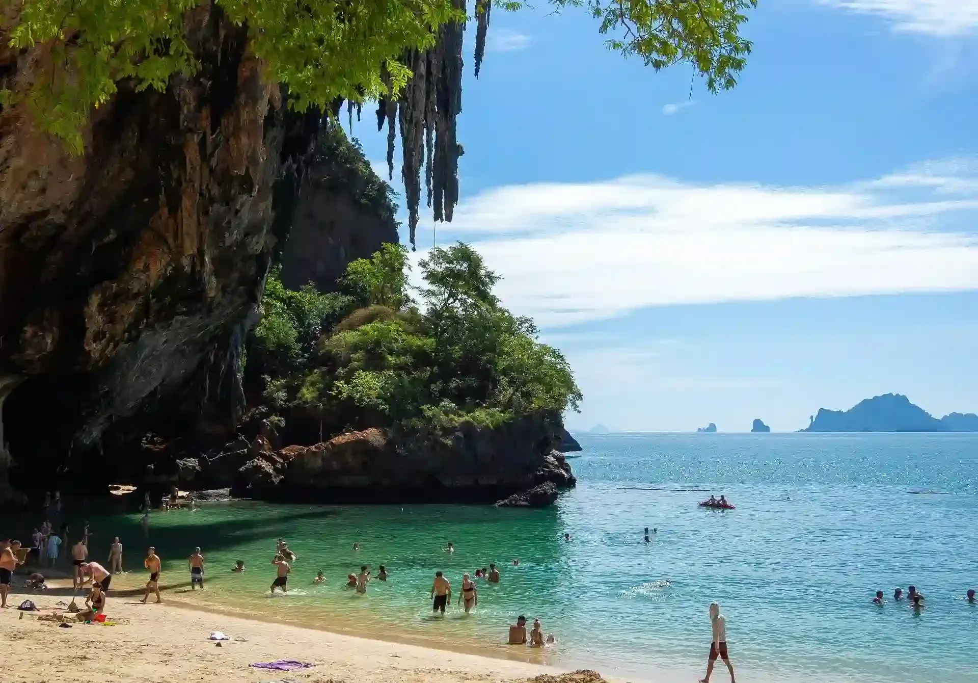 4-islands-tour-in-krabi-by-longtail-boat-08.webp