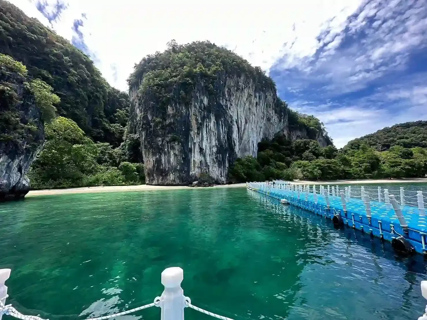 island-hopping-and-snorkeling-tour-in-hong-islands-10.webp