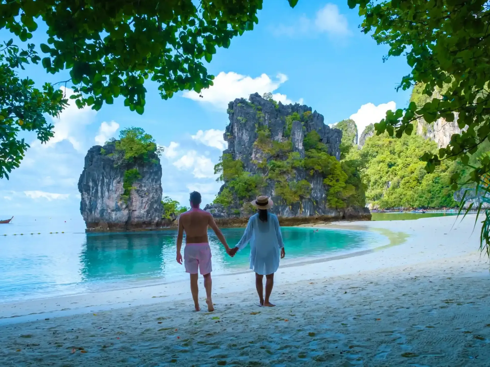 island-hopping-and-snorkeling-tour-in-hong-islands-21.webp