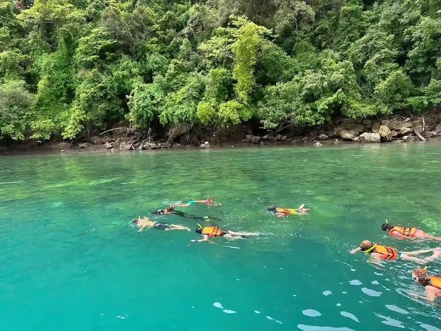 island-hopping-and-snorkeling-tour-in-hong-islands-23.webp