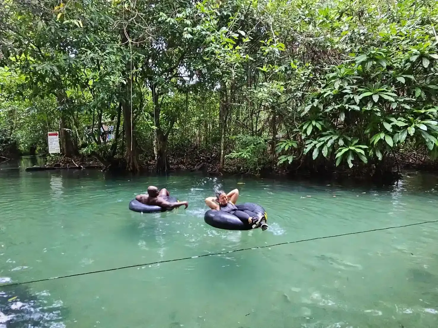 klang-cave-tour-01.webp
