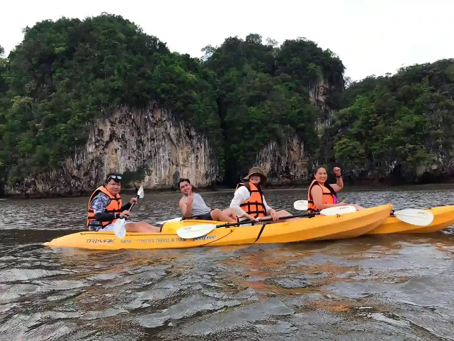 krabi-kayak-tour-through-ao-thalane-12.webp