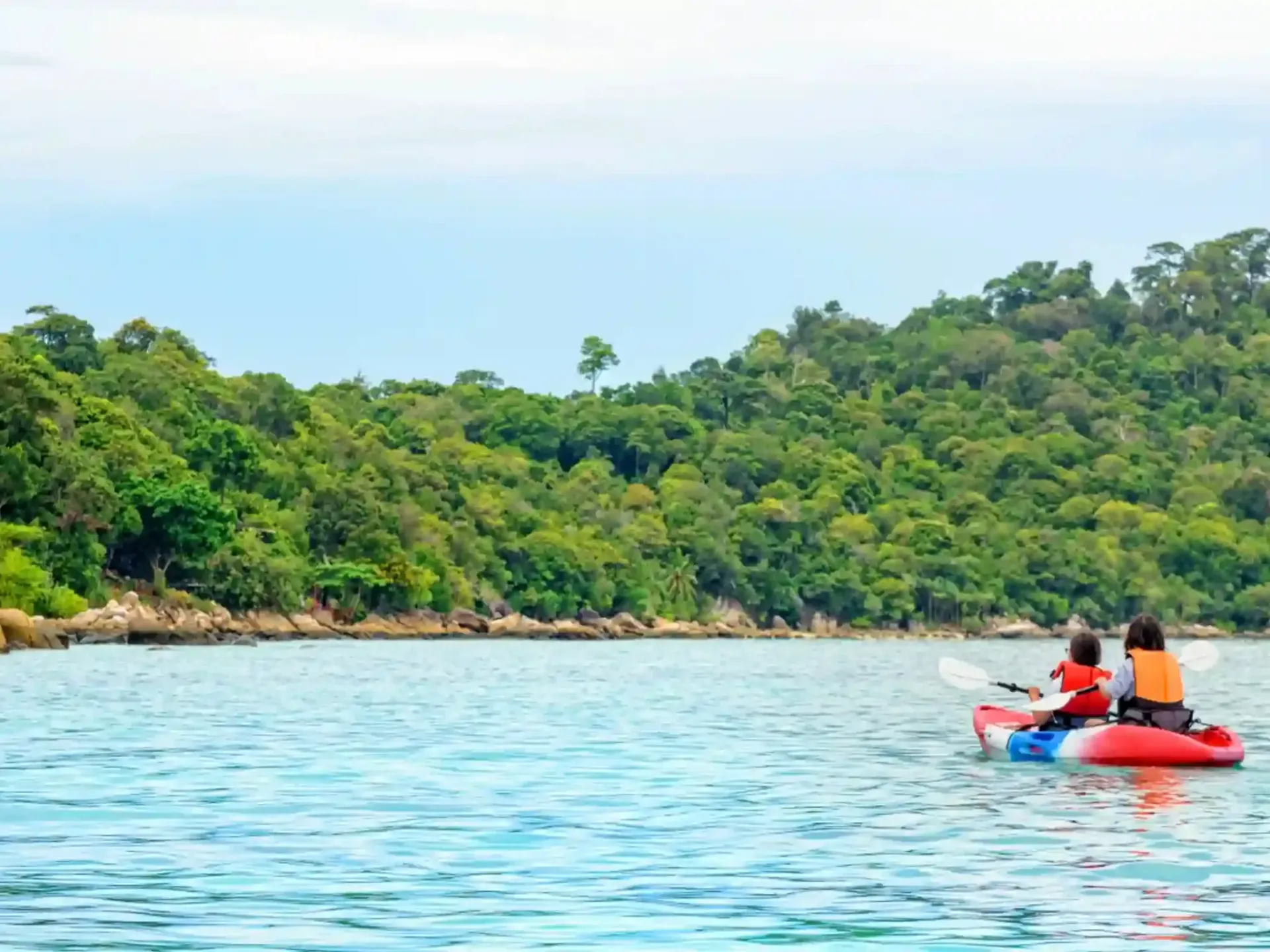 krabi-kayak-tour-through-ao-thalane-14.webp
