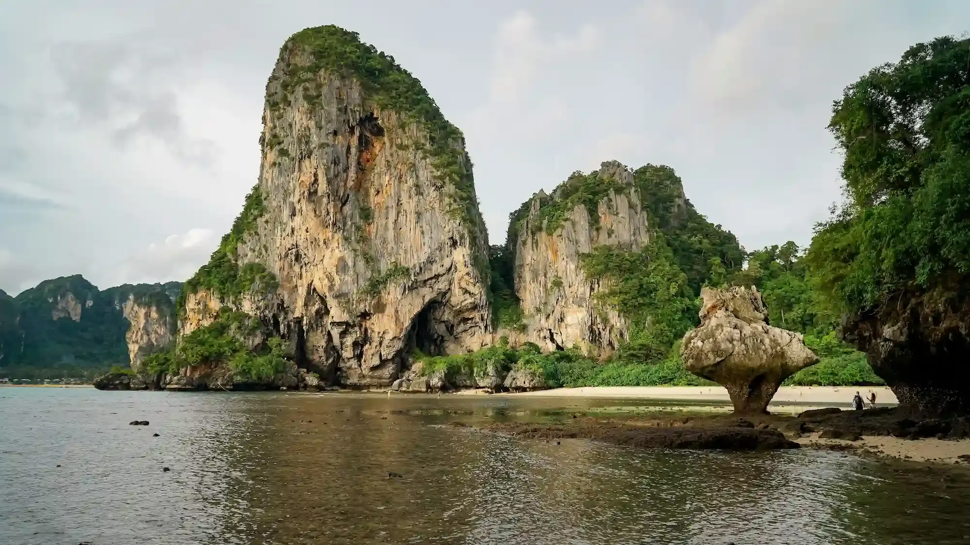 krabi-scooter-rental-26.webp