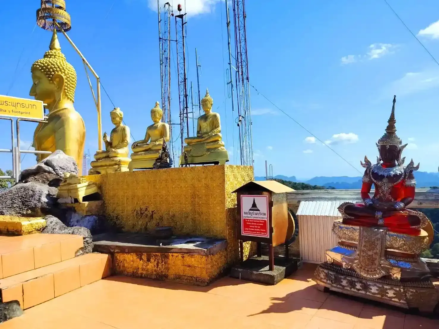 tiger-cave-temple-and-hot-springs-tour-07.webp