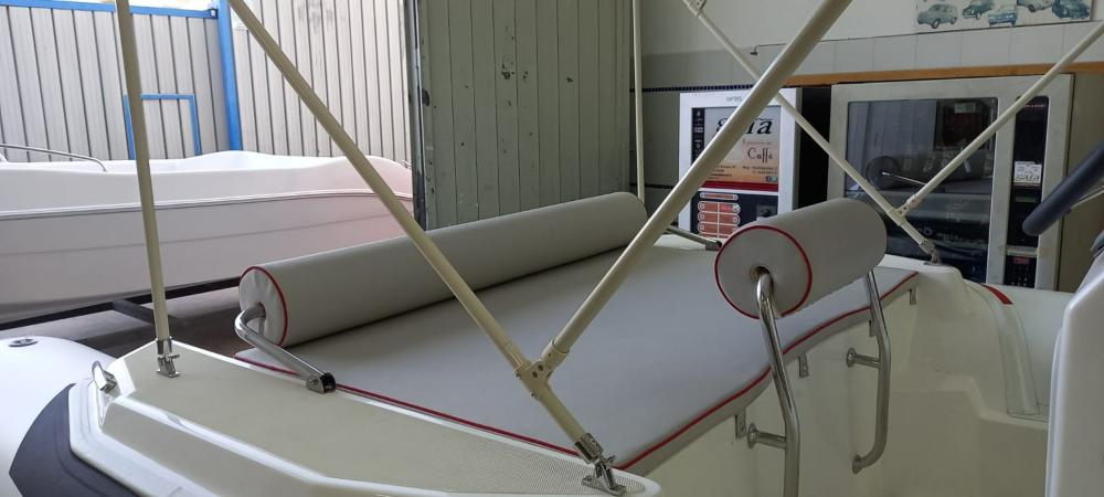 Stockage pour canots pneumatiques