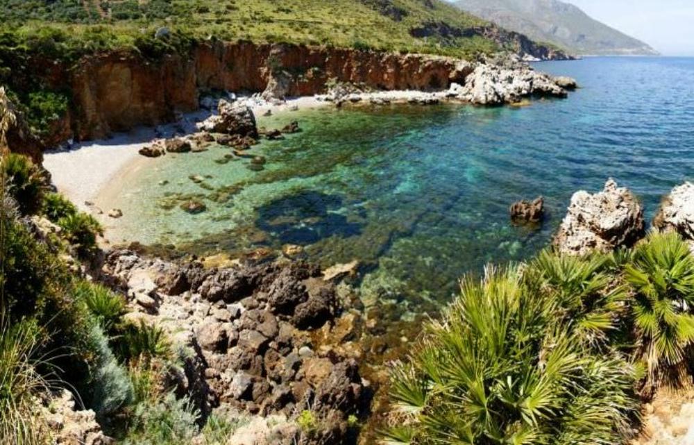 Baie sur la côte sicilienne