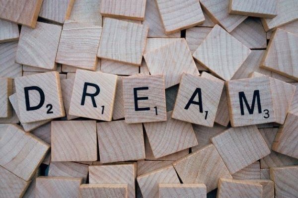 live-your-dream-create-a-vision-post-art-of-life-coaching