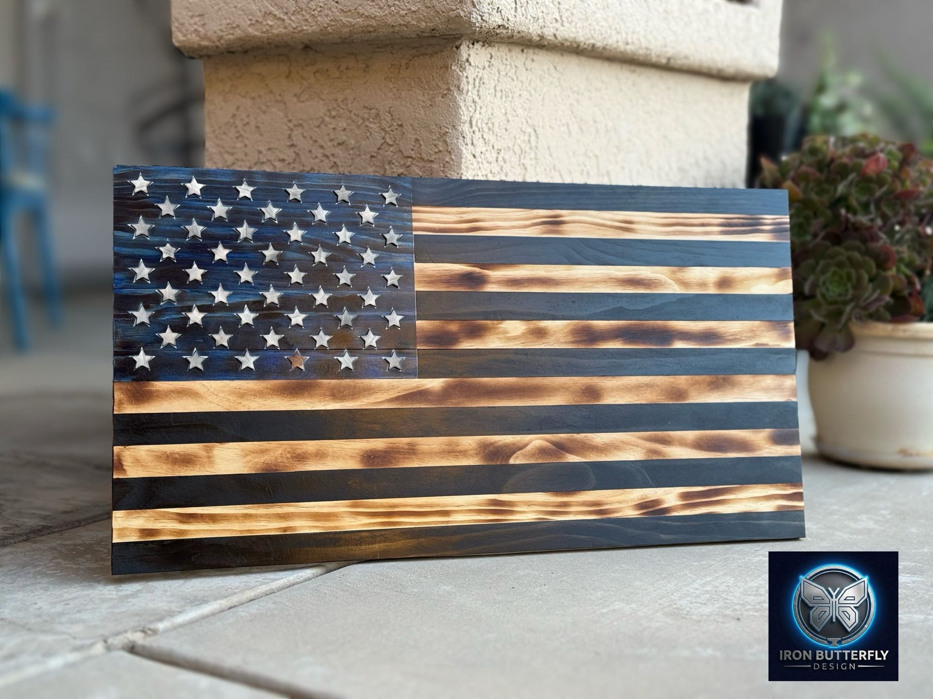 BLACK AND WHITE WOOD FLAG ARIZONA