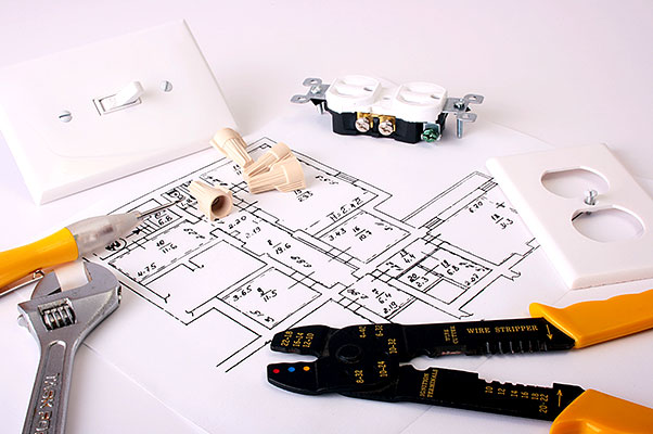 COMERCIAL ELÉCTRICA PONCHO - Instalaciones eléctricas