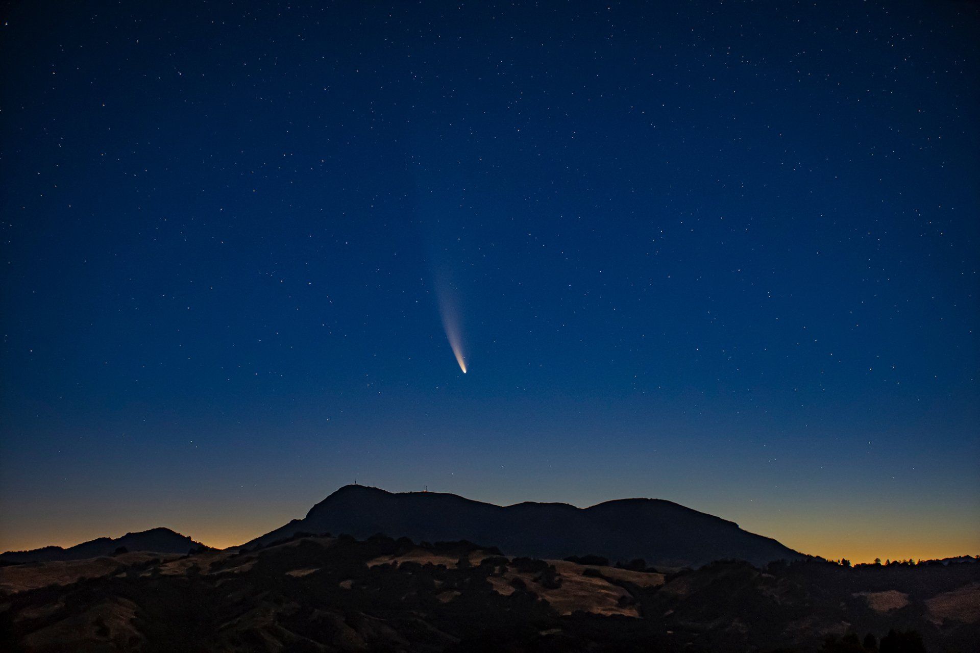  Comet NEOWISE soaring over Mt. Saint Helena at dawn in Northern California. 