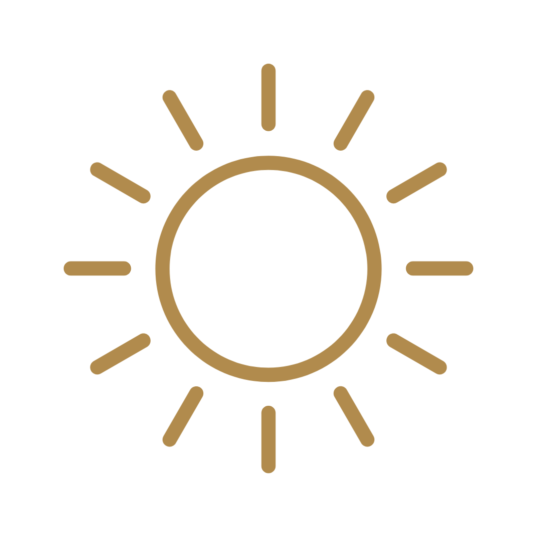 Protección solar para espacios exteriores mediante toldos que ayudan a controlar la luz y el calor.
