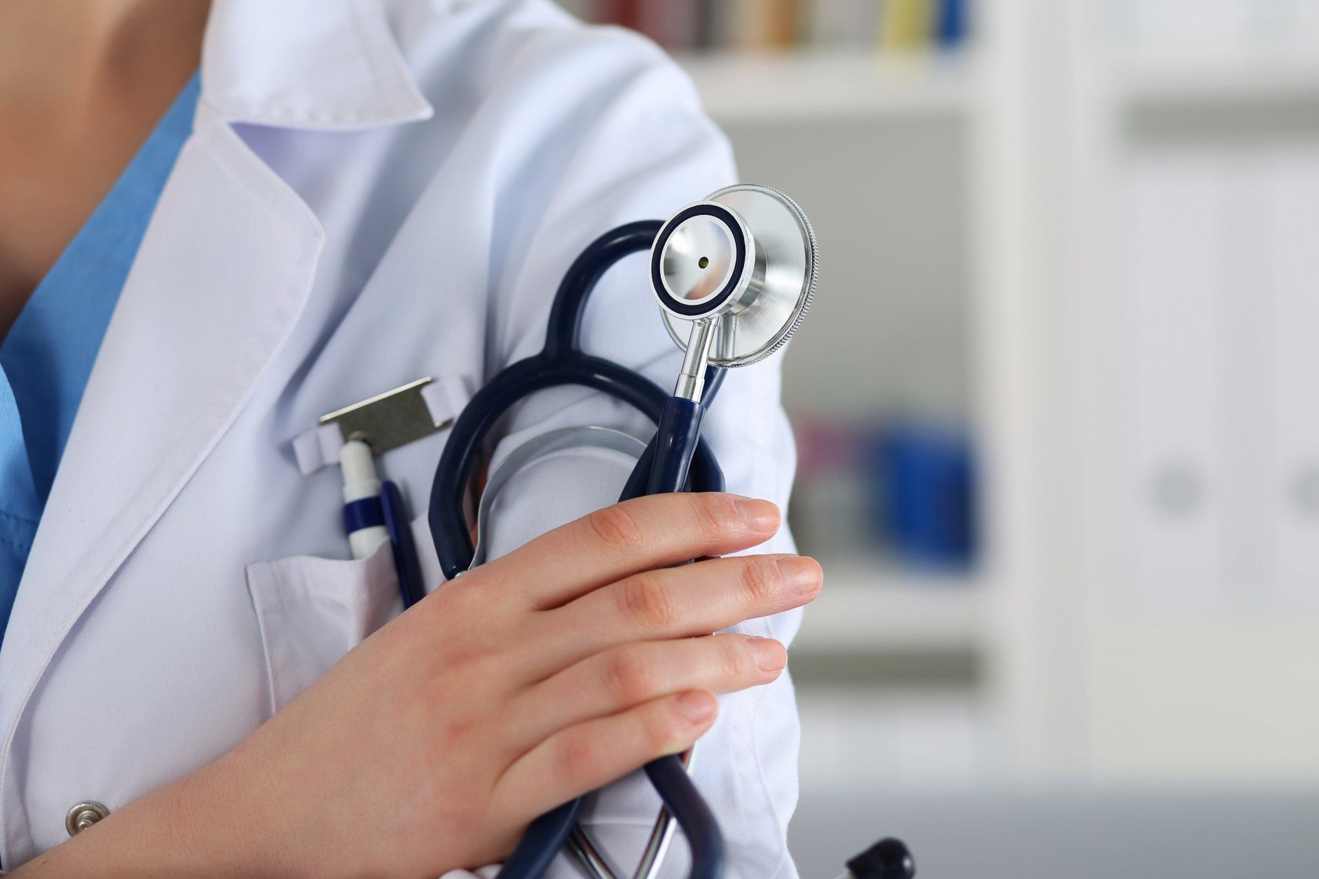 Médico para glândula adrenal em Brasília Médico para tratar tumor na glândula adrenal em Brasília