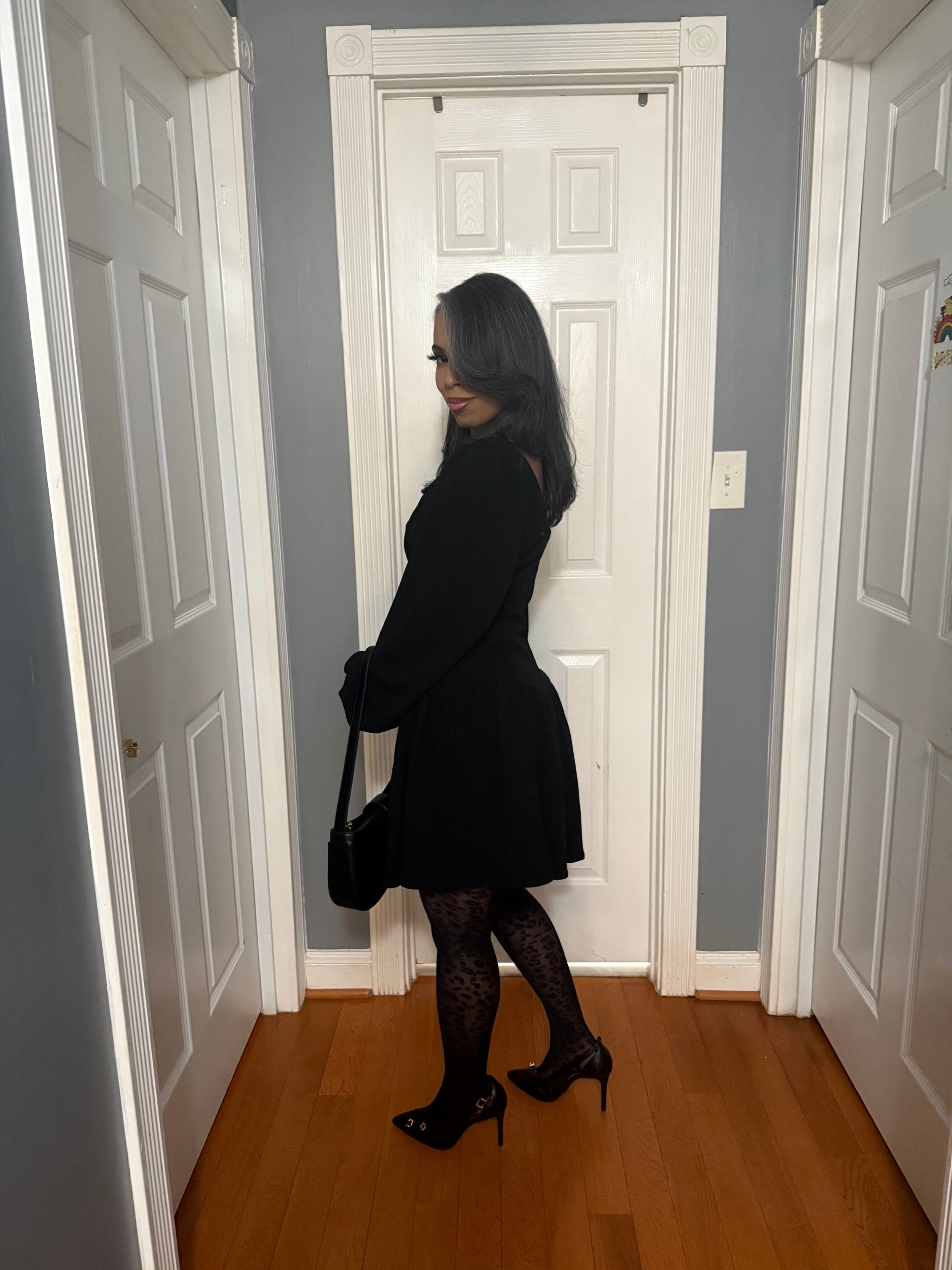 BLACK DRESS.