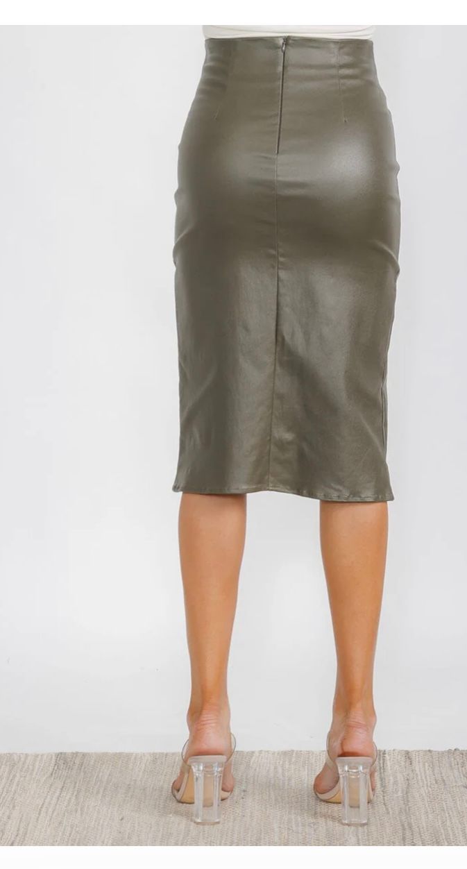 OLIVE GREEN PENCIL SKIRT