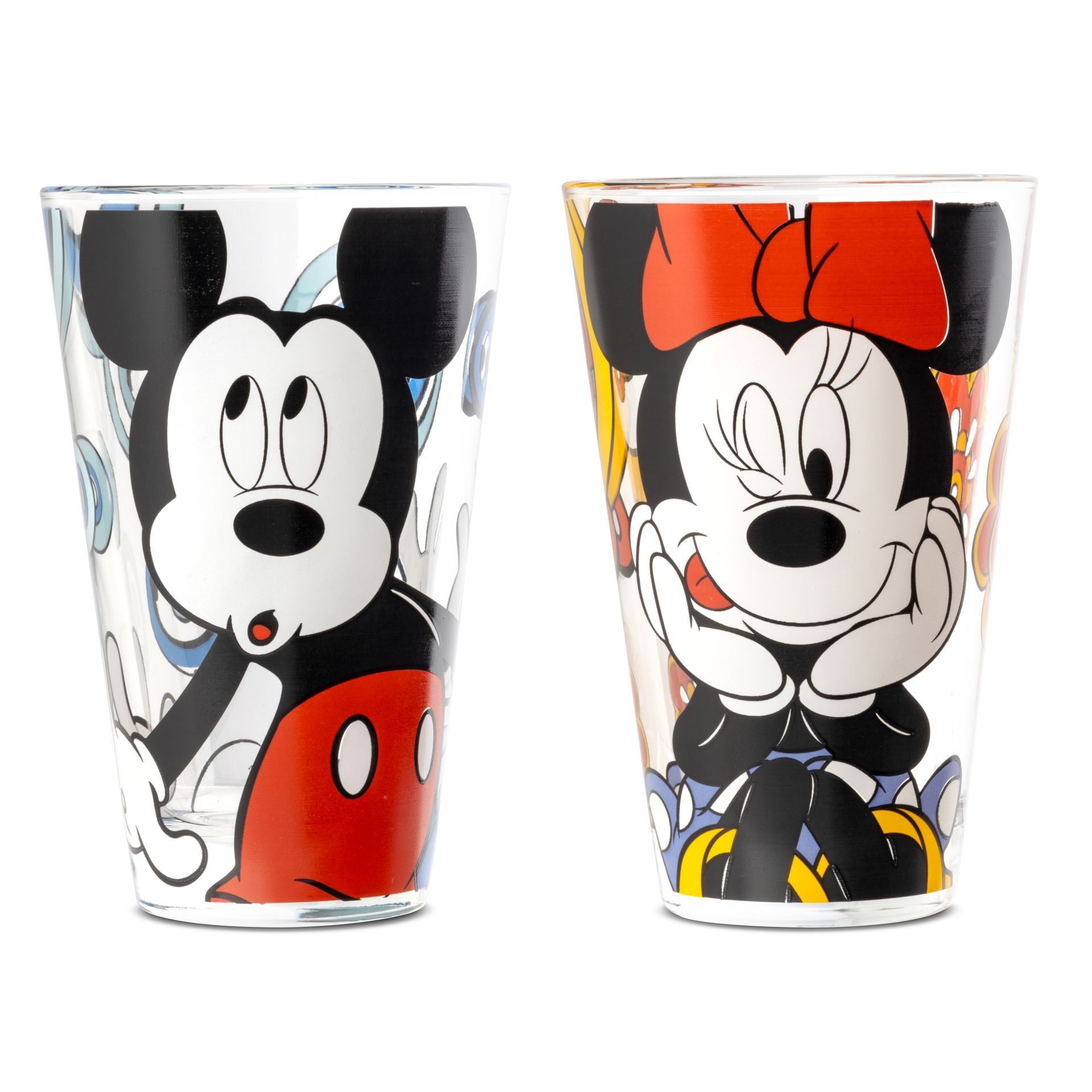 Twee glazen, één met Mickey Mouse, één met Minnie Mouse. Beide lachen en zijn kleurrijk.