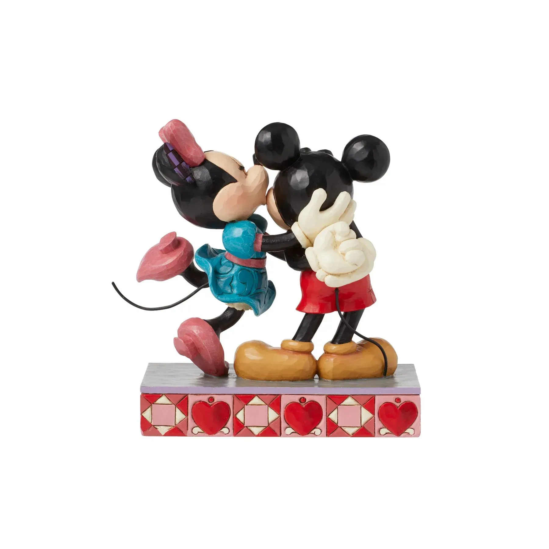 Mickey Mouse en Minnie Mouse beeldje die elkaar kussen, hartjes op de voet, paarse en rode accenten.