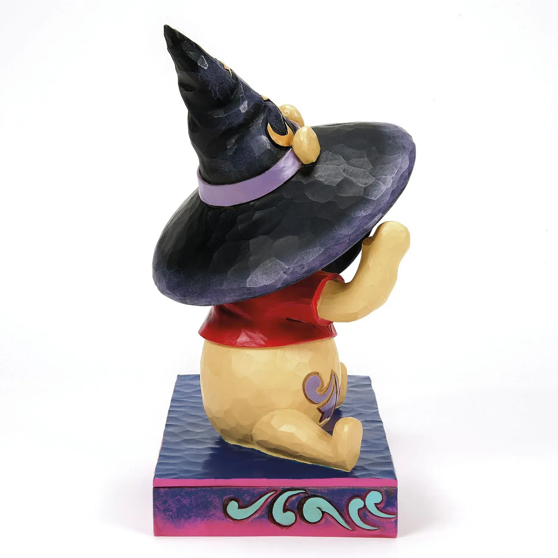 Winnie de Poeh en Knorretje met heksenhoedjes, een Halloween-figuurtje.