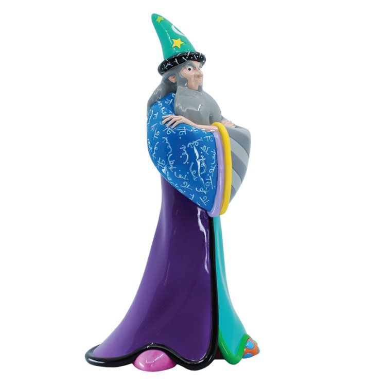 Tovenaarsfiguurtje met grijze baard, groene hoed met sterren, blauwe gewaden en een paarse mantel.