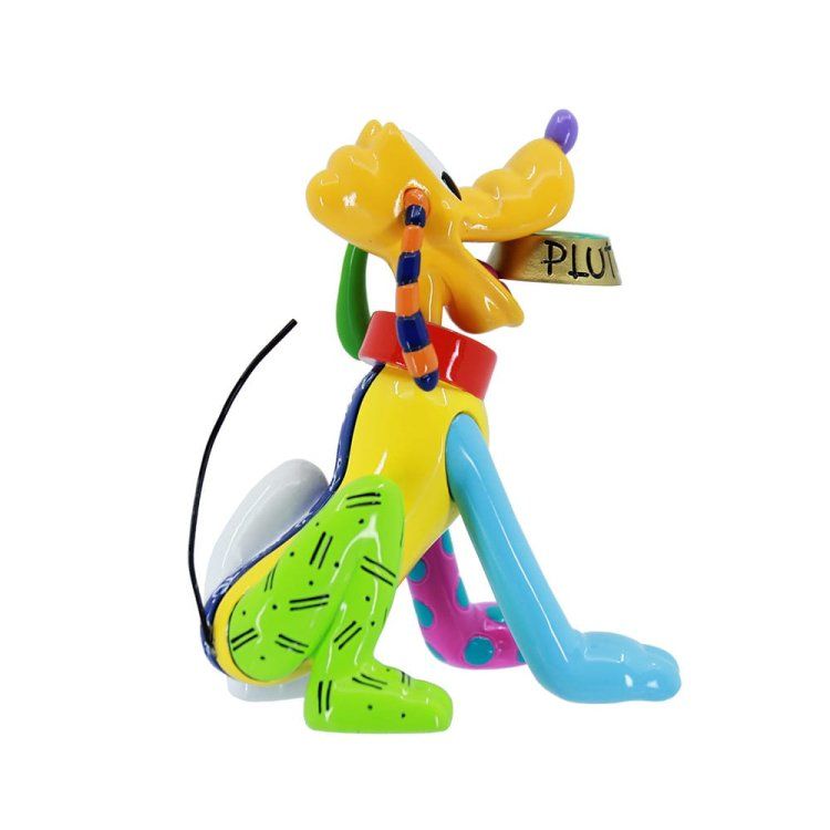 Kleurrijk Pluto-beeldje. Geel lichaam, blauw been, groene voet, met een halsband en label waarop 