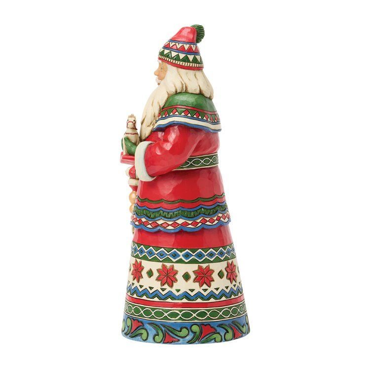 Feestelijke kerstmanfiguur in rood en groen, met een dienblad vol kerstversieringen.