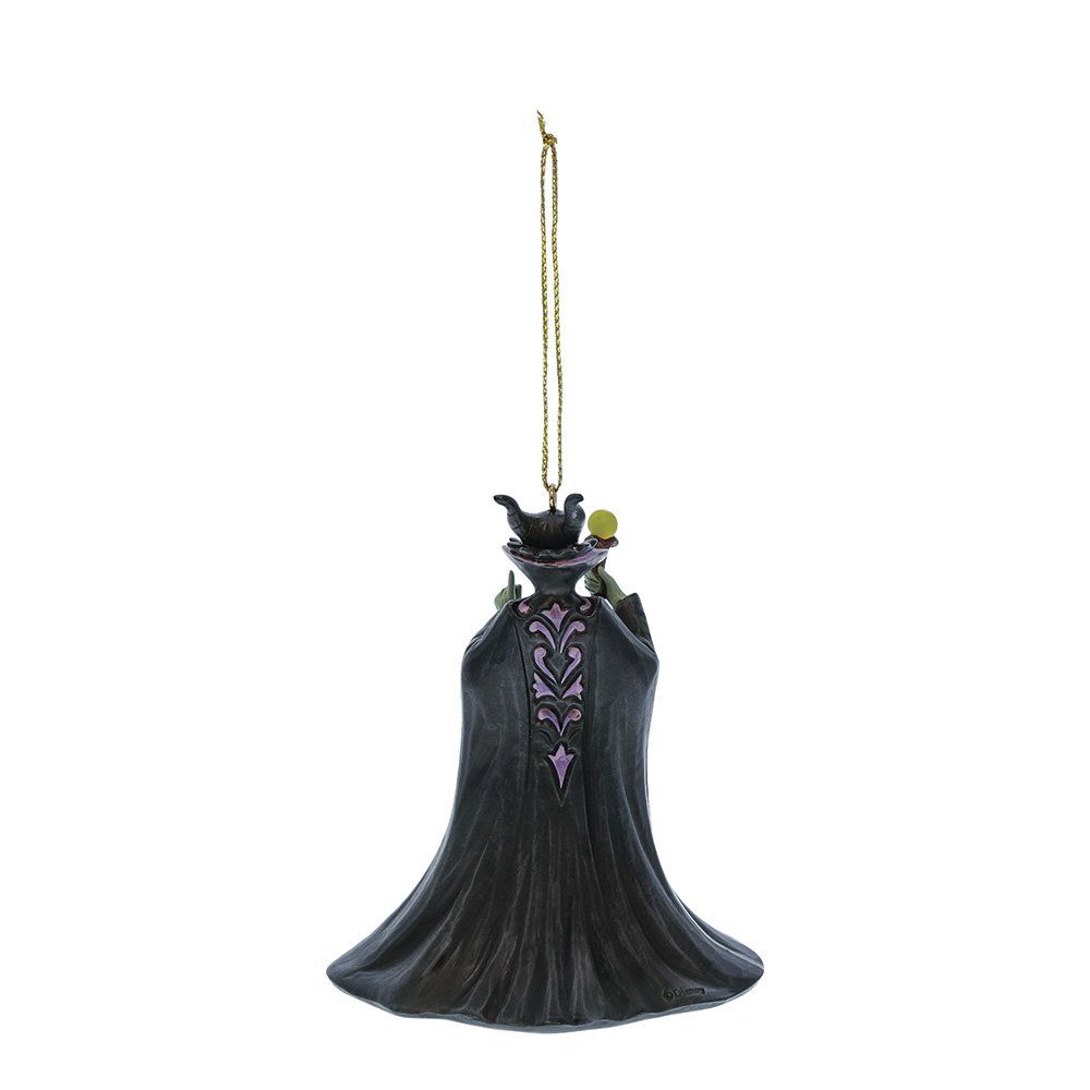 Ornament in de stijl van Maleficent, met een zwart-paarse jurk en een staf met geel licht. Gouden koord om op te hangen.