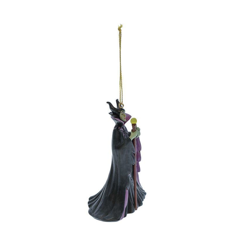 Ornament van Maleficent, zwarte mantel, staf vasthoudend, gouden koord.