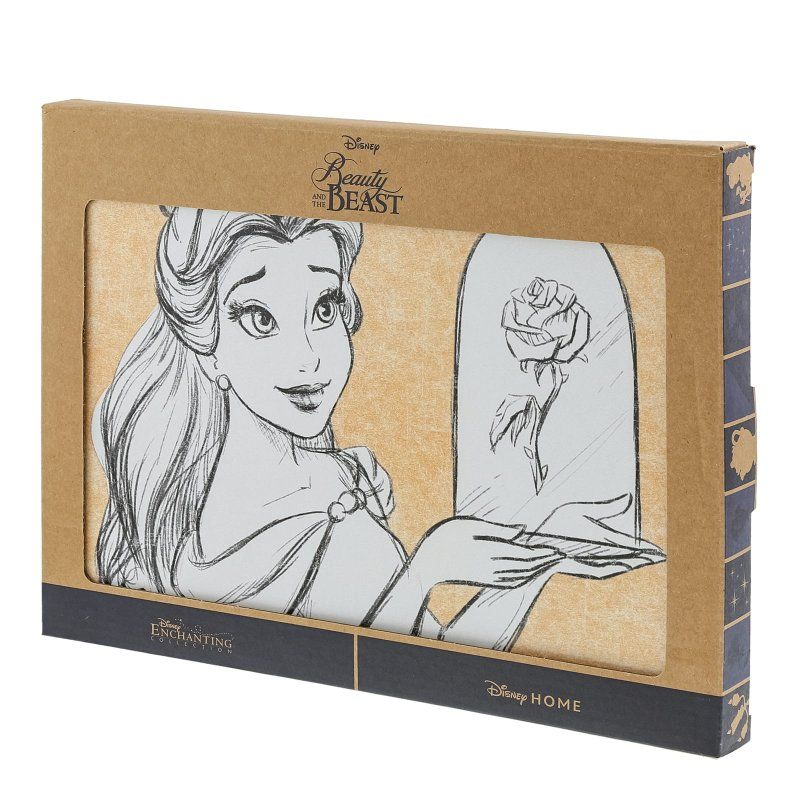 Een beauty and the beast handdoek in een doos