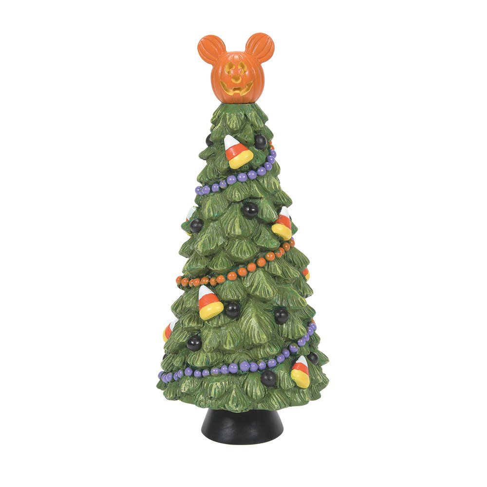 Een kerstboomfiguur met Halloween-thema, voorzien van een pompoenfiguur van Mickey Mouse als piek, versierd met snoepmaïs en kralen.