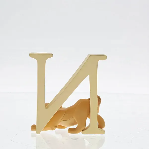 Een beige letter 