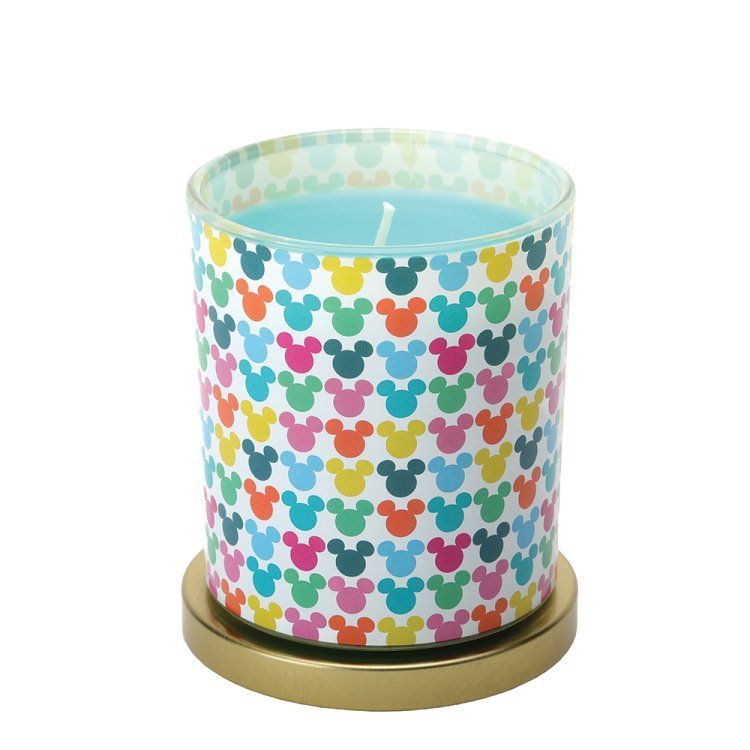 Een Mickey Mouse-verpakking met een kleurrijk Mickey Mouse-hoofdpatroon; gouden deksel en een blauw Mickey-silhouet.