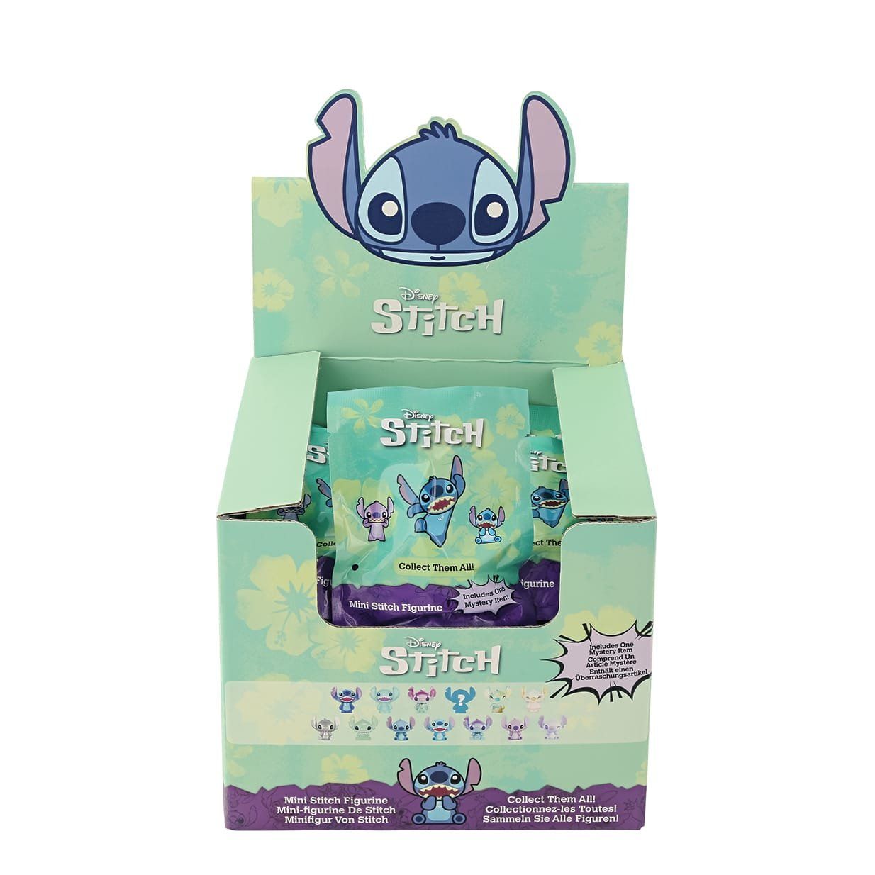Een vitrinekast met Stitch-beeldjes. Kleine, kleurrijke Stitch-figuurtjes zijn verspreid over de kast, die is versierd met een Stitch-afbeelding.