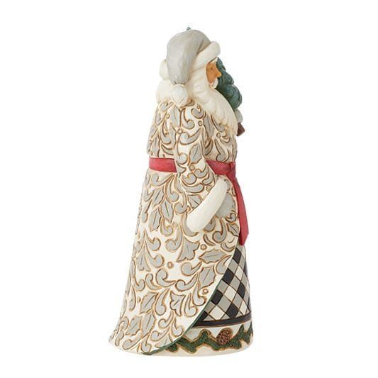 Figuur van de Kerstman in een rijkversierde jas, met een kerstboom in zijn handen. Details in wit, grijs, rood en zwart.
