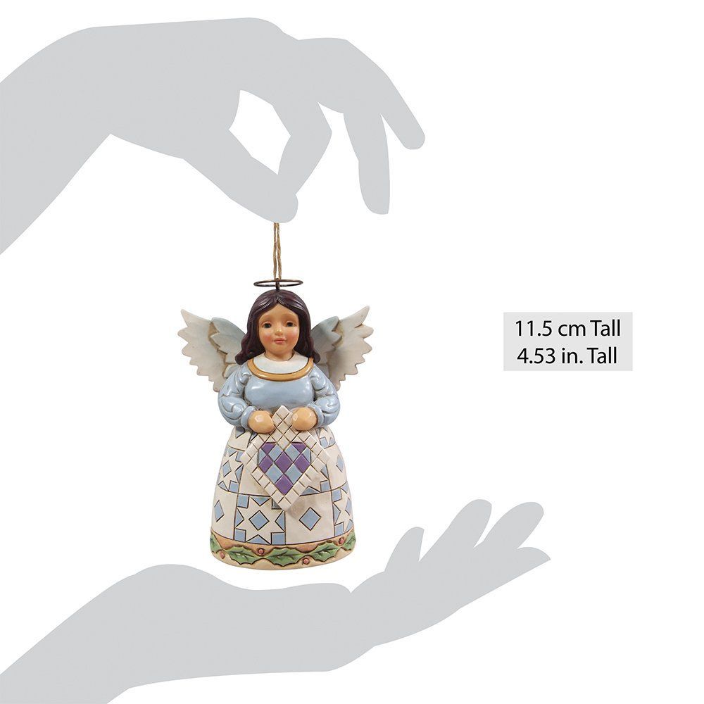 Engelenbeeldje met blauwe jurk en patchworkrok, hand in hand, met aureool en vleugels.