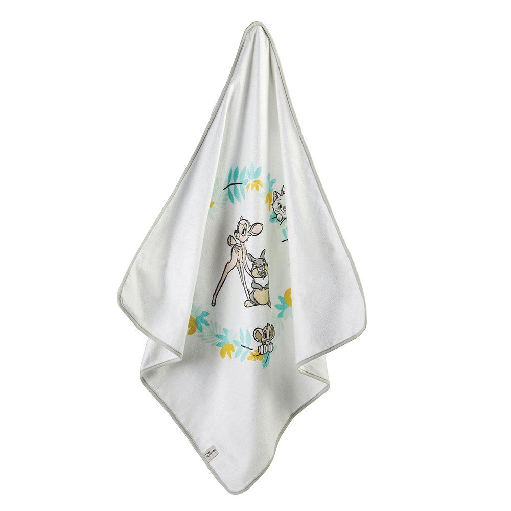 Witte zakdoek met een kruissteekmotief van Bambi en zijn vriendjes, omringd door een bloemenkrans in pastelkleuren.