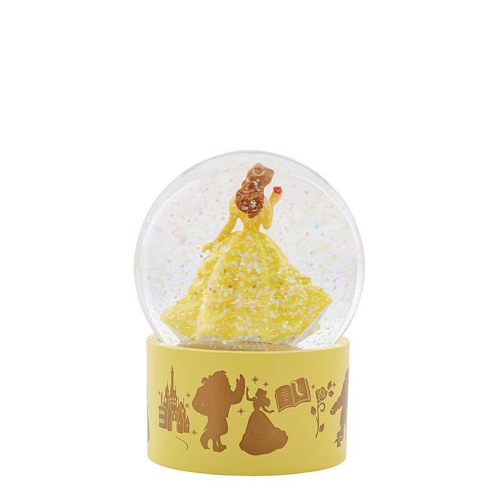 Sneeuwbol met Belle in een gele jurk, met een roos in haar hand. De voet is versierd met gele silhouetafbeeldingen.