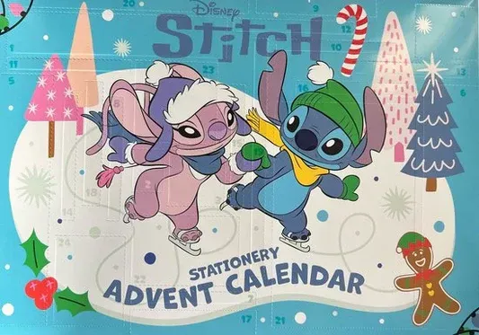 Disney Stitch adventskalender met briefpapier: Stitch en Angel schaatsen op het ijs, winterscène.