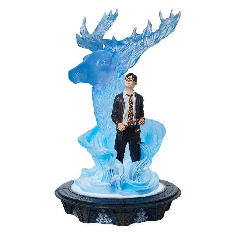 Harry Potter Patronus-beeld, jongen, hert Patronus, blauwe gloed.