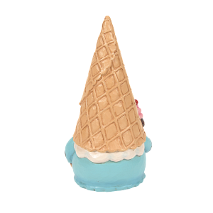 Blauwe kabouterfiguur met een ijshoorntje als hoedje, van achteren gezien.