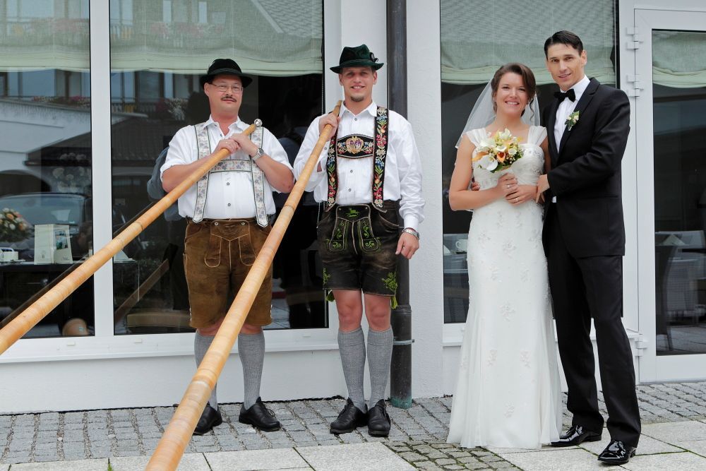 Luxury alpine destination wedding couple in the  Alps